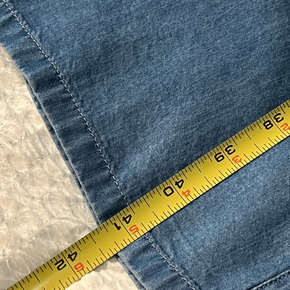 NWT Express Jeans Denim Maxi Skirt. Blue. Size 2 - Picture 10 of 11